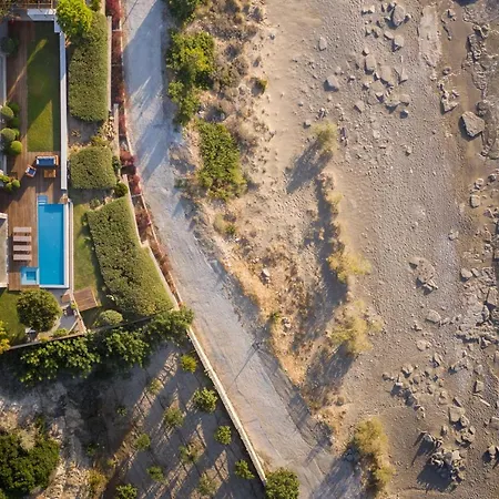 Thalassa Villa *